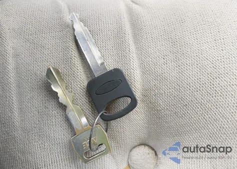 1992 Ford Econoline E150 Van from USA, damaged, VIN 1FDEE14N8NHA39443